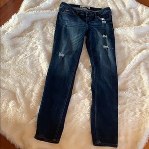 Amazing condition booty complimenting blue jeans!